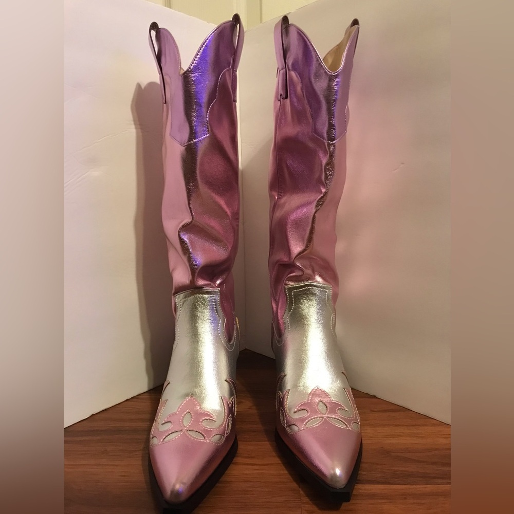 No Brand Cowgirl Boots sz 10 in the colors Metallic Pink & Silver NWOT